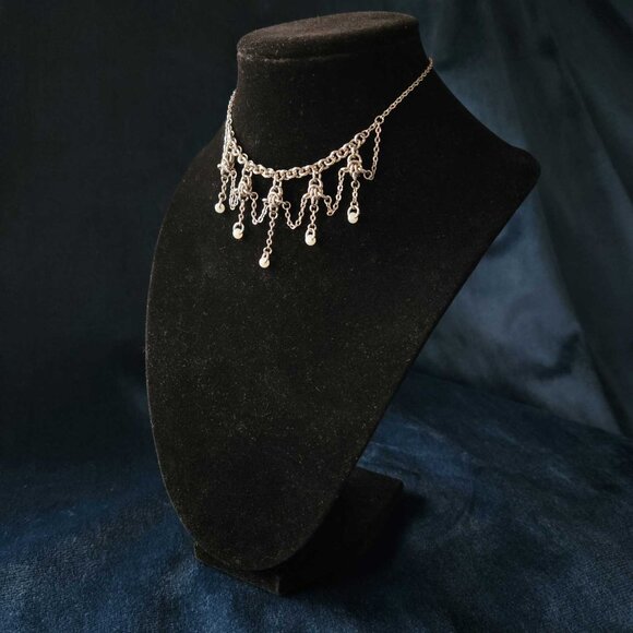 Victorian fairy princess chandelier necklace with a small silver chain - Picture 3 of 10